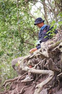 BIB: 
                            <button type="button" onclick="openModal(28095005)" class="btn btn-primary btn-sm float-right btn-popup" data-toggle="modal" data-target=".modal-high-quality">
                        <i class="fas fa-shopping-cart"></i> Add to Cart
                    </button>
                                            <button type="button" onclick="isThisMe(28095005, true)" class="btn btn-success btn-sm float-right btn-popup btn-isme hidden" data-toggle="tooltip" data-placement="bottom" title="นี่คือรูปของคุณใช่ไหม คลิกที่นี่เพื่อเอาเข้าอัลบั้ม">
                        <i class="fas fa-plus"></i> Add to album
                    </button>
                    <button type="button" onclick="isThisMe(28095005, false)" class="btn btn-warning btn-sm float-right btn-popup btn-isnotme hidden">
                        <i class="fas fa-ban"></i> Remove from album
                    </button>